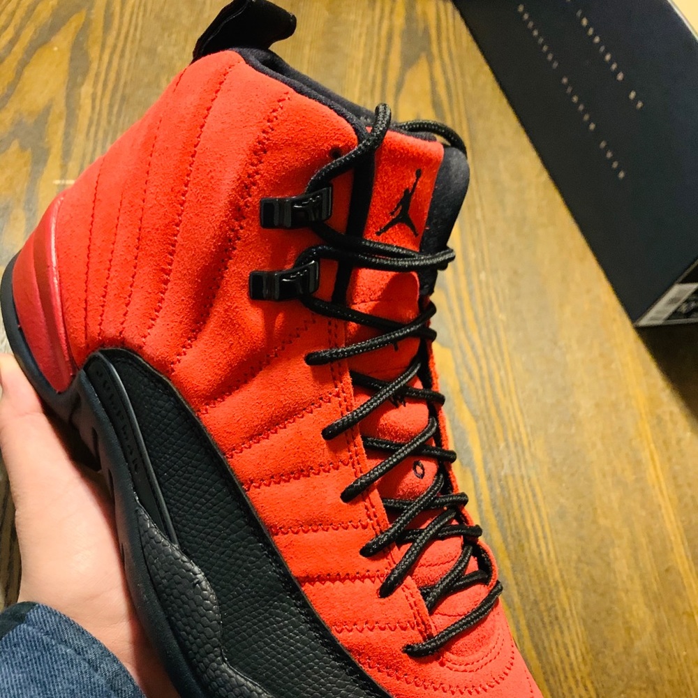Jordan retro 12 reverse flu game